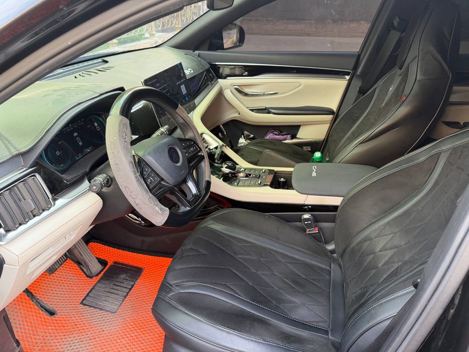 BYD song plus  в отличном состояние