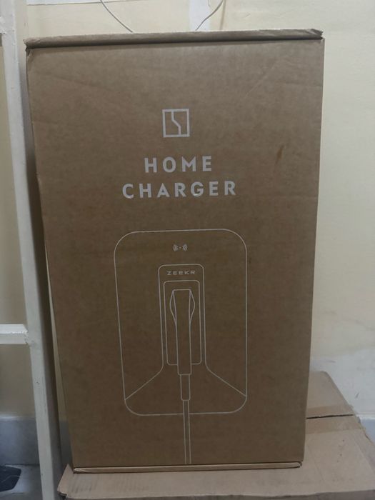 Зарядная станция для электромобилей Zeekr