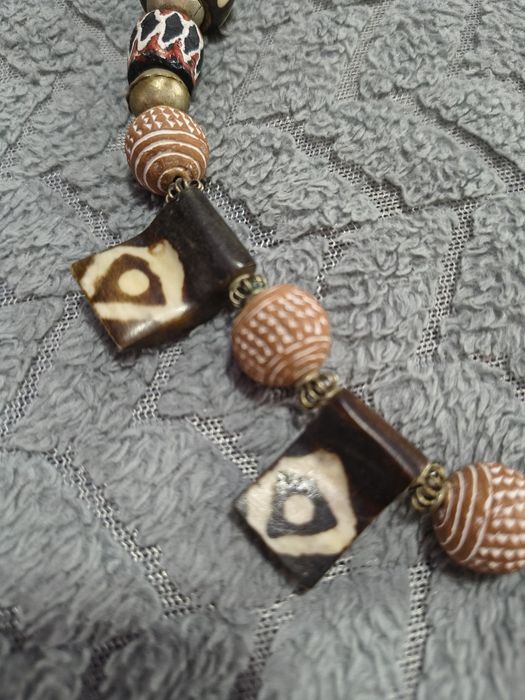 Colier vechi african Batik