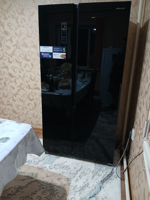 Продается 2х дверный холодильник!