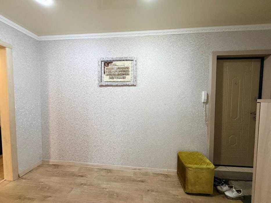 Продам 3-х ком. на Сатпаева 8