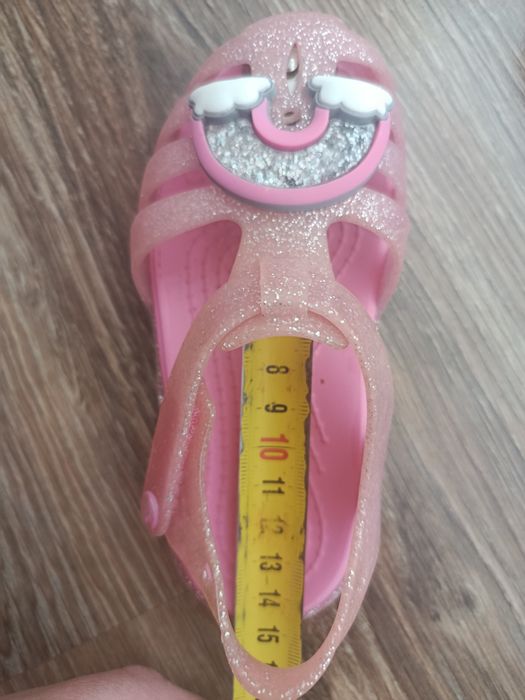 Vand sandale Crocs