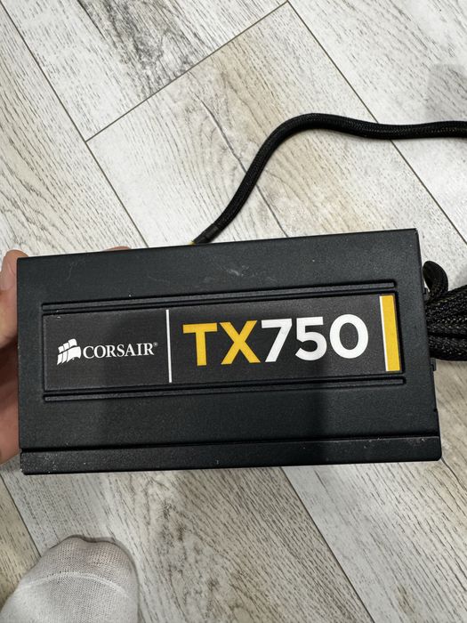 Sursa pc 750w corsair