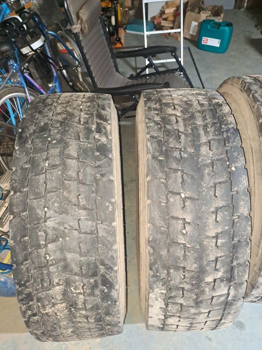 Продам шины ведущая ось 22.5