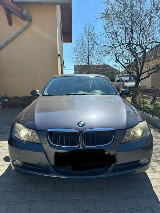 BMW Seria 3 BMW 318D E90