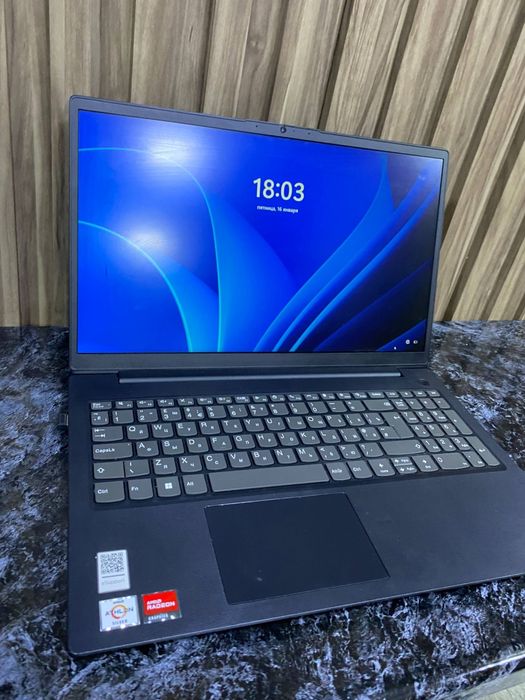Срочно продаю ноутбук Lenovo V15 G4 AMN в идеальном состоянии