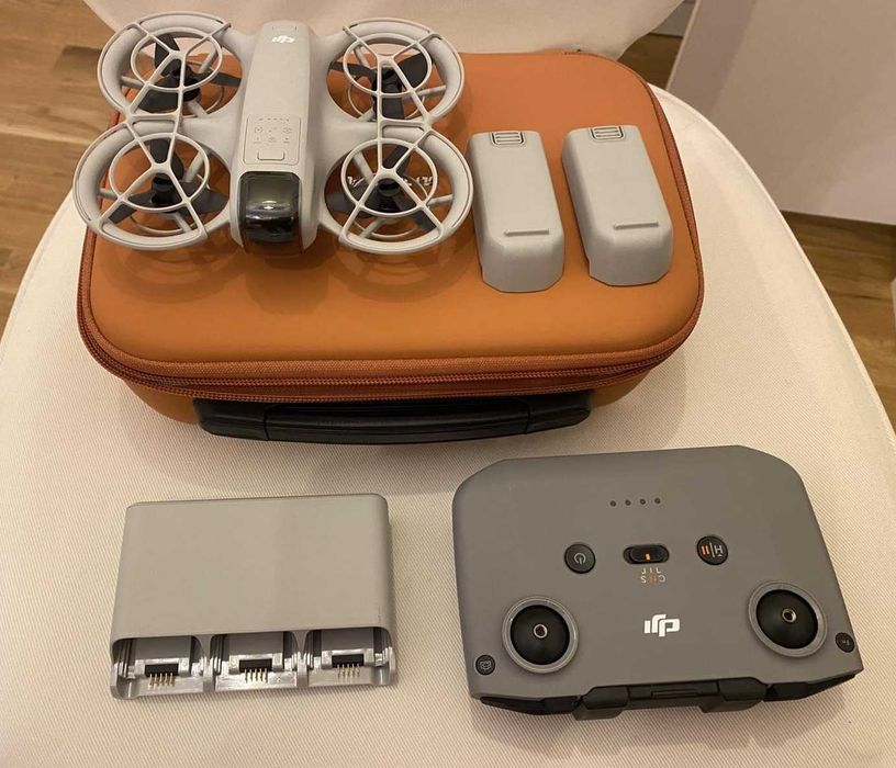 Дрон DJI Neo Fly More Combo с 3 батерии и RC контролер