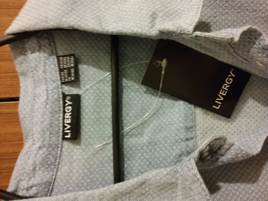 Нова мъжка риза- с етикет