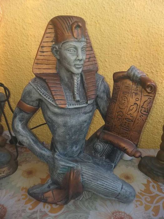 Veioza faraon cu bura din sticla