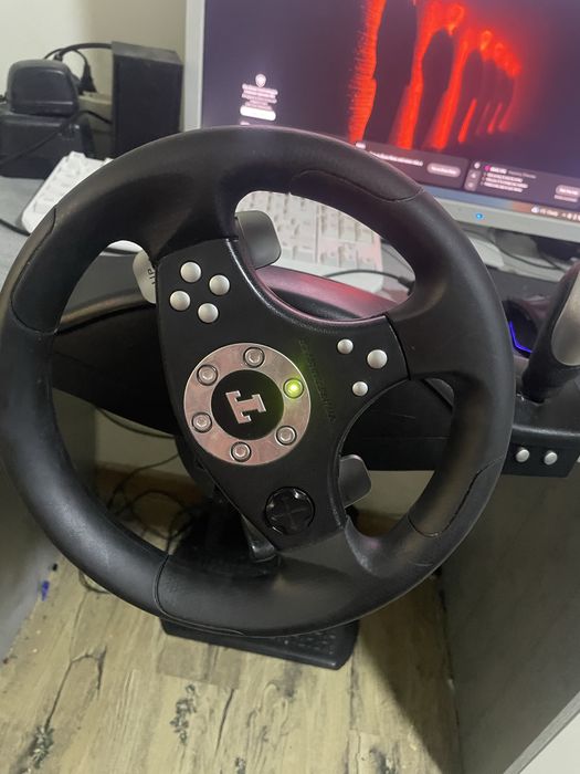 Volan gaming thrustmaster