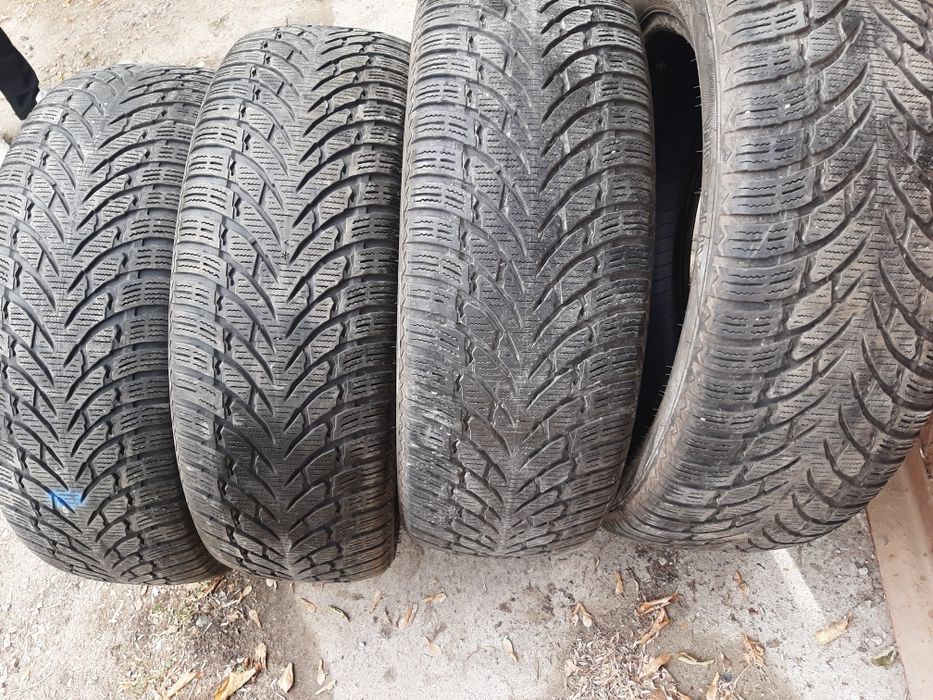 Продам шины.  225/55/19 нокиа