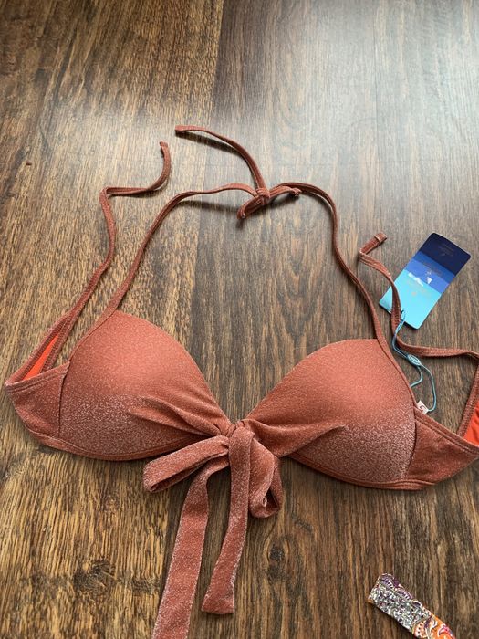 Costum de baie nou cu eticheta marimea M