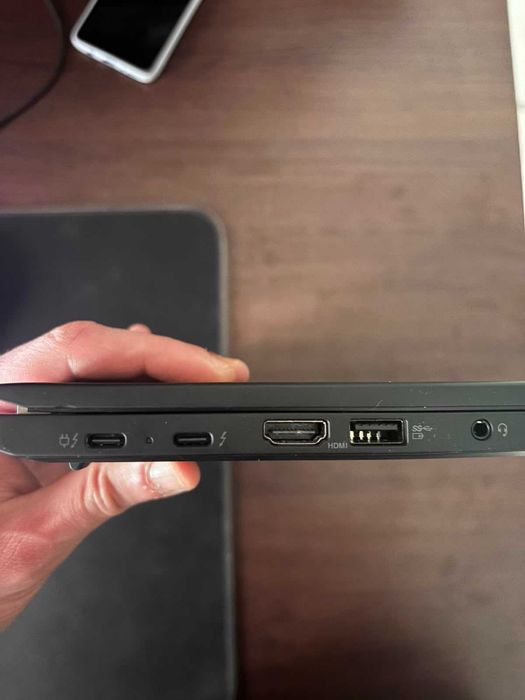 Laptop Lenovo Thinkpad T14S generatia 4 negociabil