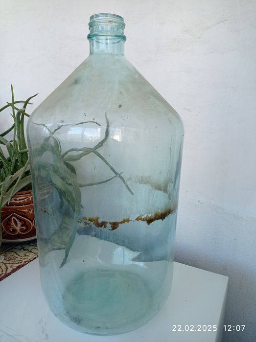 Butun b/u banka 20 litr. Narhi bittasiga 50000 so'm. Sotaman!!