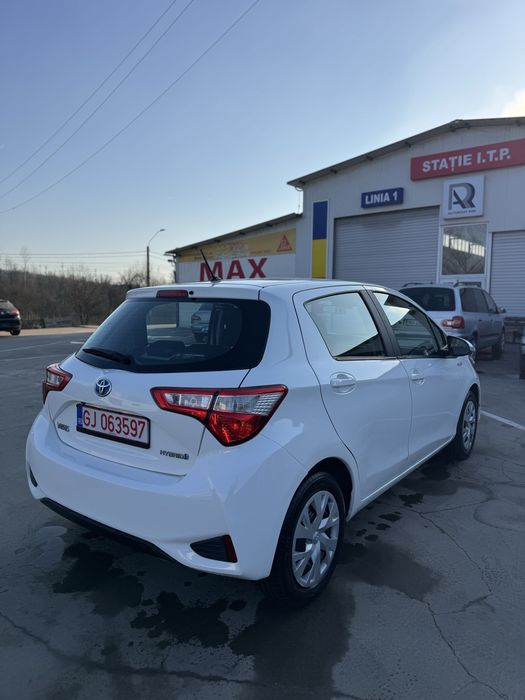 TOYOTA Yaris 2018 — imagine 3
