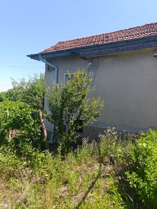 Вила местност Садовете гр.Лом
