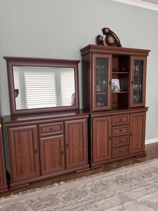 Продам польскую стенку читое дерево