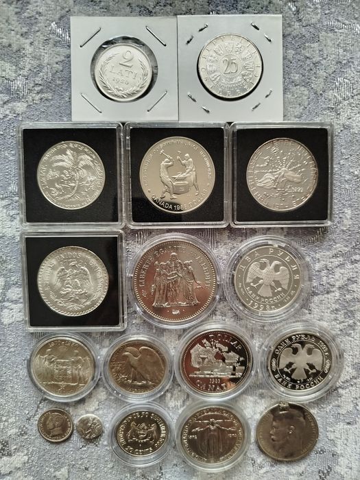 Монеты разных стран.