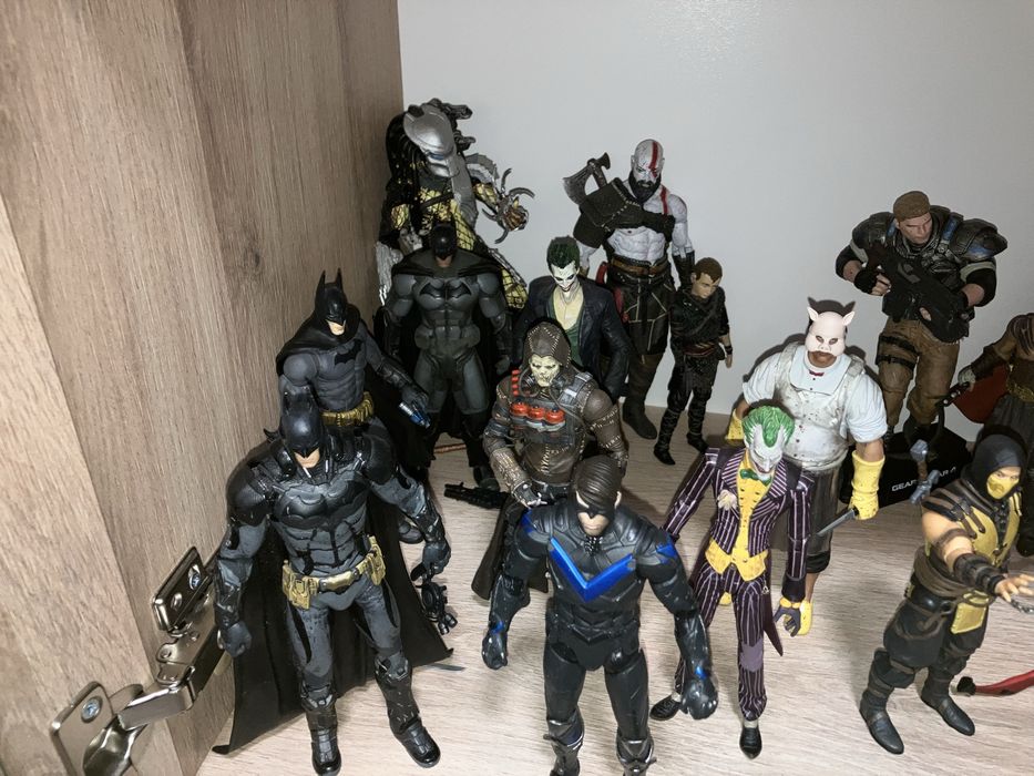 Екшън фигури marvel legends,black series и други