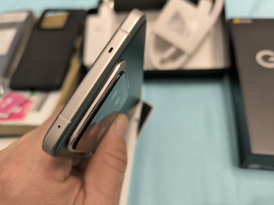 V/S Realme GT7 pro 512/12 impecabil 10/10