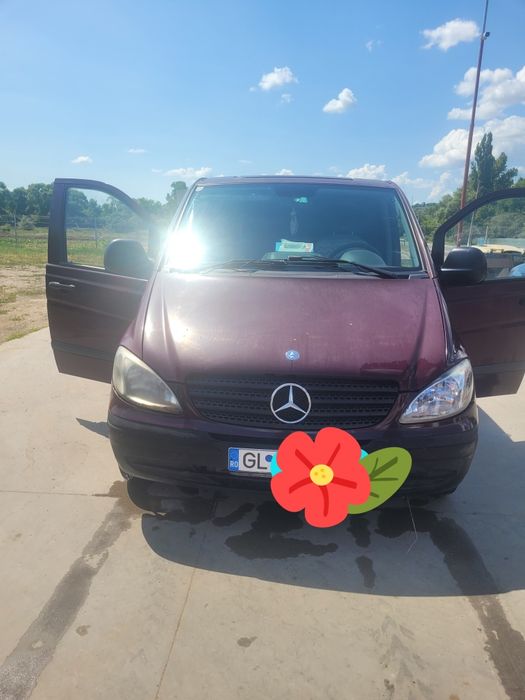 Vând Mercedes vito