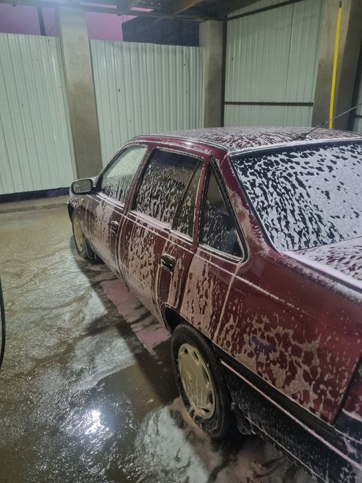 Нахтга сотилади келишадигон жойи бор