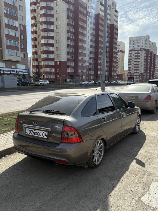 Приора 2 2015 год хэтчбэк