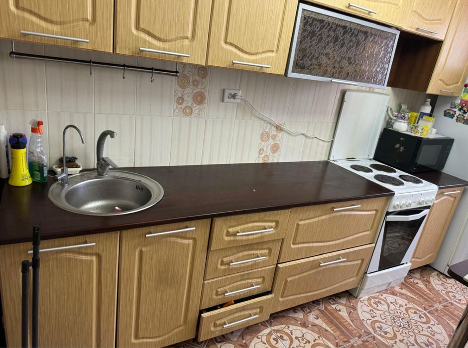 Продается Кухонный гарнитур