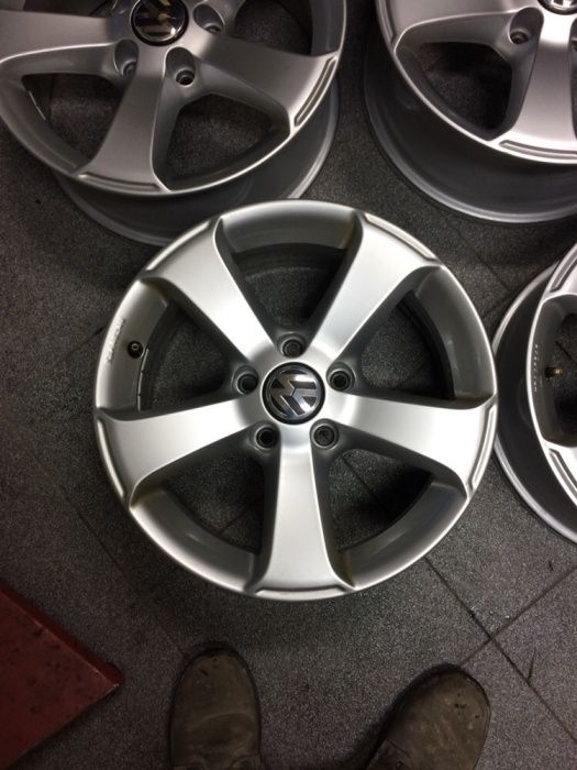 4бр. оригинални джанти VW Touran 16" 5x112