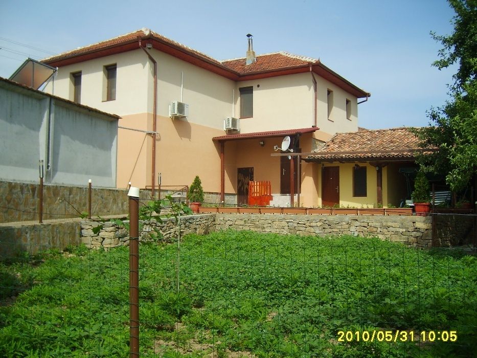 Продава се Къща в с. Пчелище, Област Велико Търново - 200 кв.м за 700 €/кв.м - Снимка #6