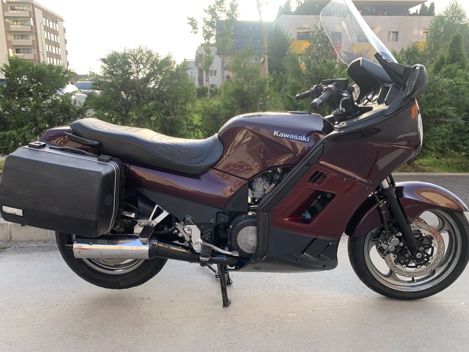 Vând Kawasaki GTR 1000, inmatriculat, fabricație 2000