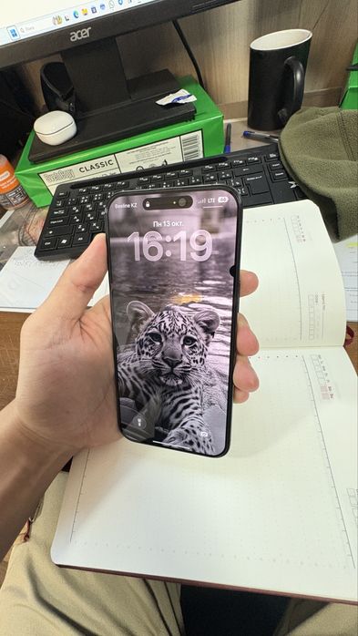 Продаю iPhone 15 Pro max 256gb