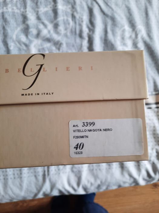 Vând ghetuțe damă noi