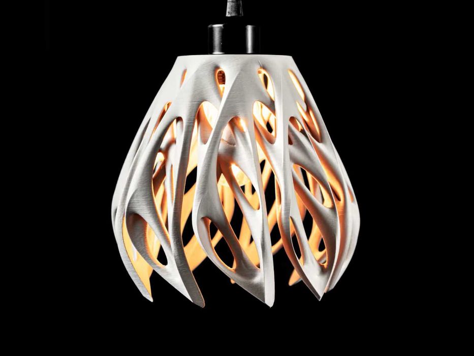 Mantis - Дизайнерска пенделна лампа с E27 фасунга и LED крушка