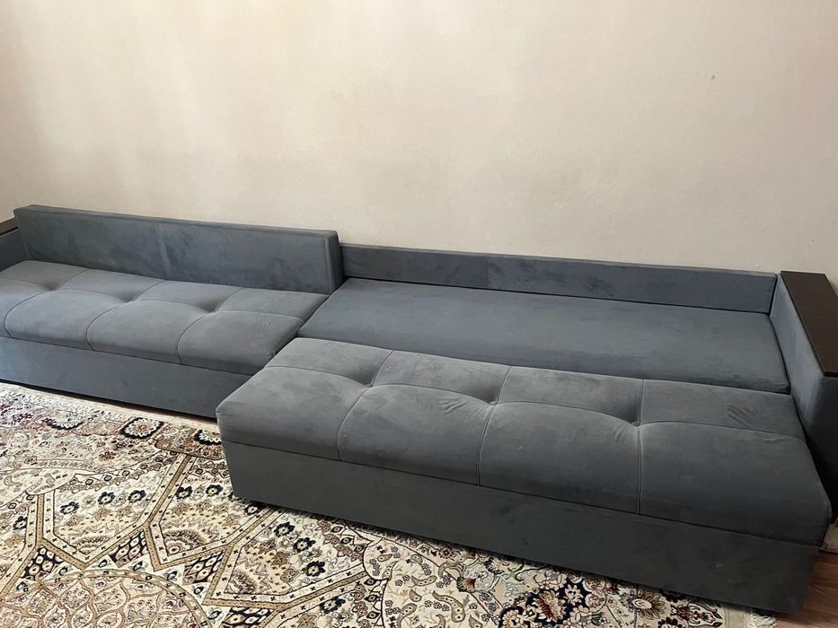 Диван раскладной в хорошем состоянии