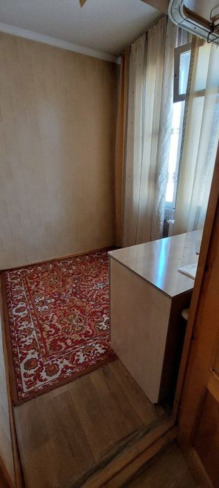 Сотилади Чилонзор 8 квартал 2 хонали