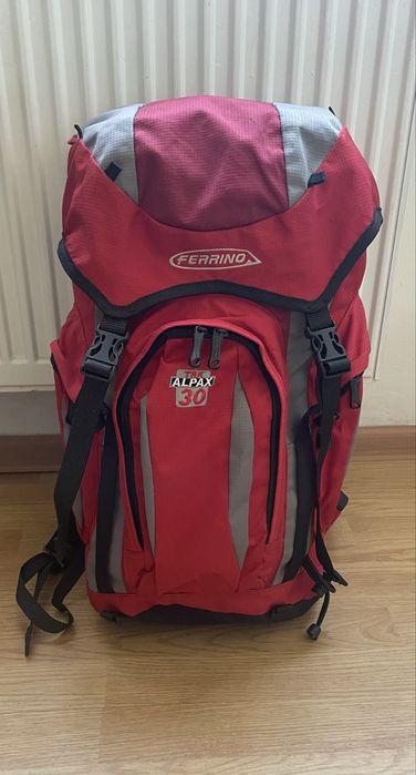 Rucsac de munte rosu/red 30 litri