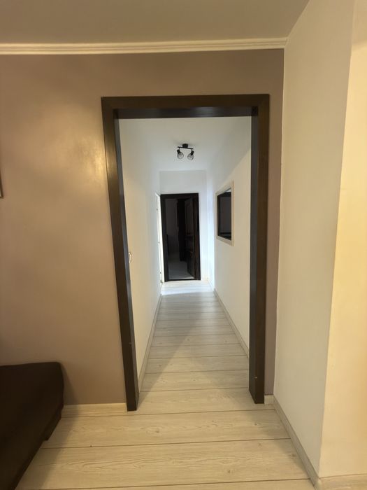 Apartament cu 3 camere (Blocul din spatele hotelului Kristal)