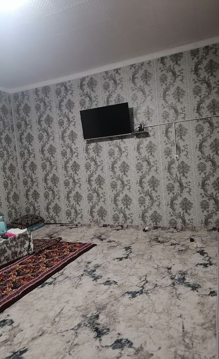 Срочна ховли сотилади