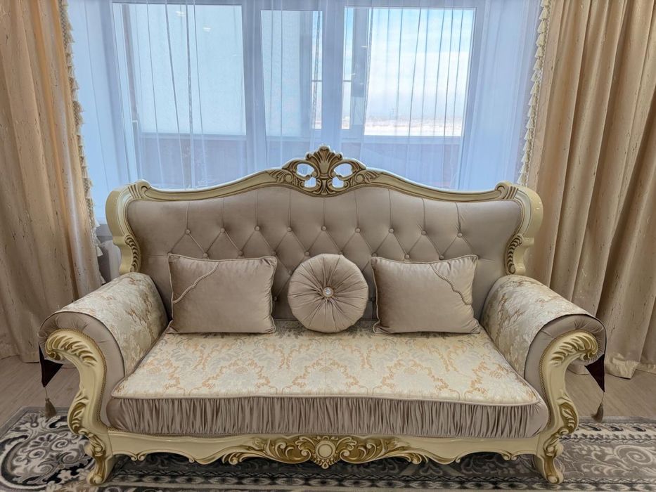 Мягкий уголок для гостинной