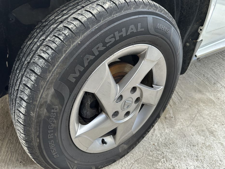 Dacia Duster 1.6 i GAZ 2012г