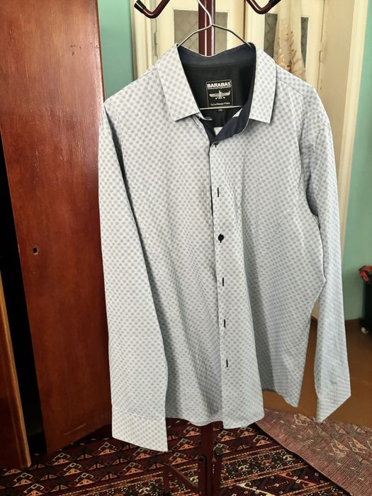 Мужская рубашка с длинным рукавом