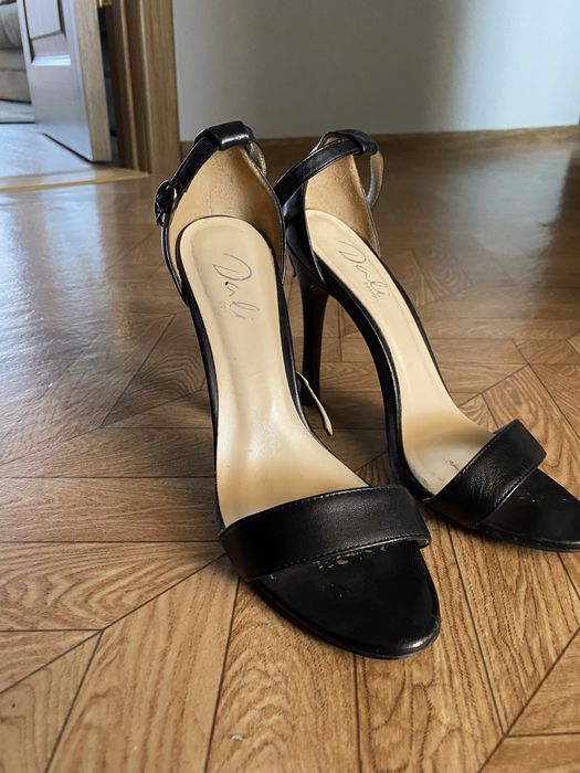 три пары обуви за 5000 (36р)