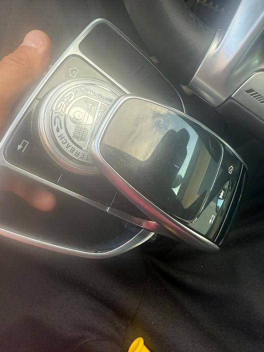 Бутон-Мишка - централна конзола Мерцедес