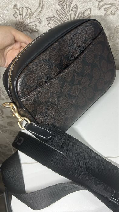 Сумка от бренда Coach