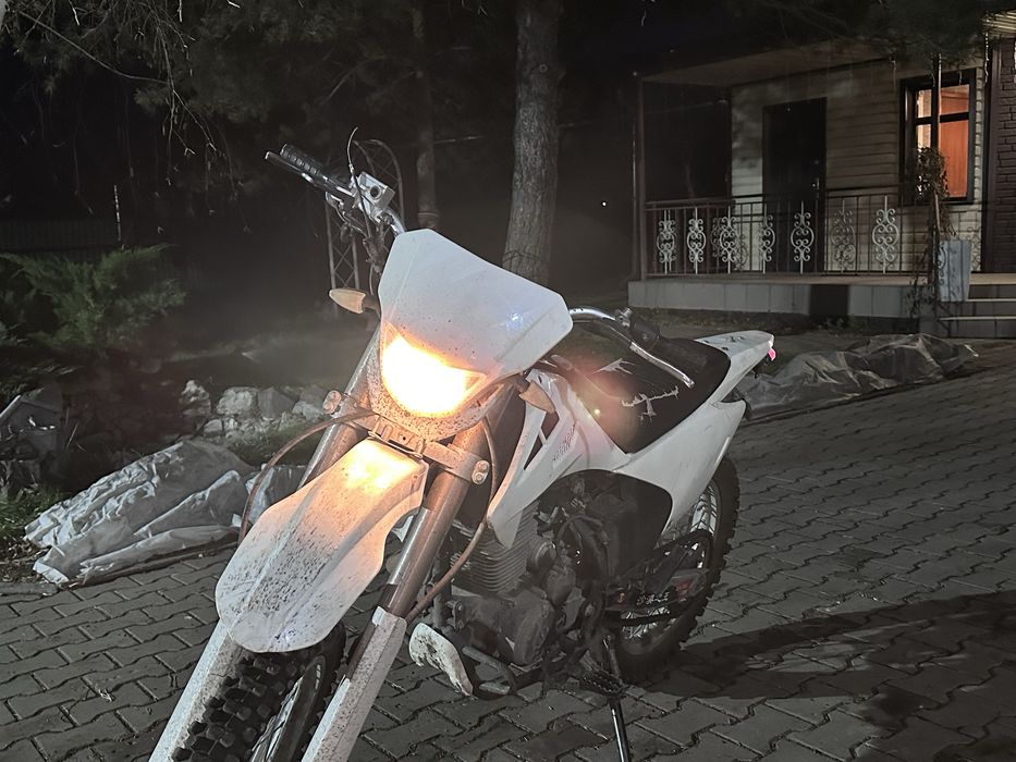 эндуро 250 кубов