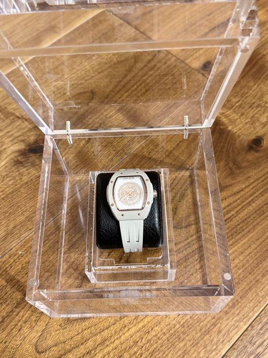 Топ часовник Тsar Bomba нов 1000 евро