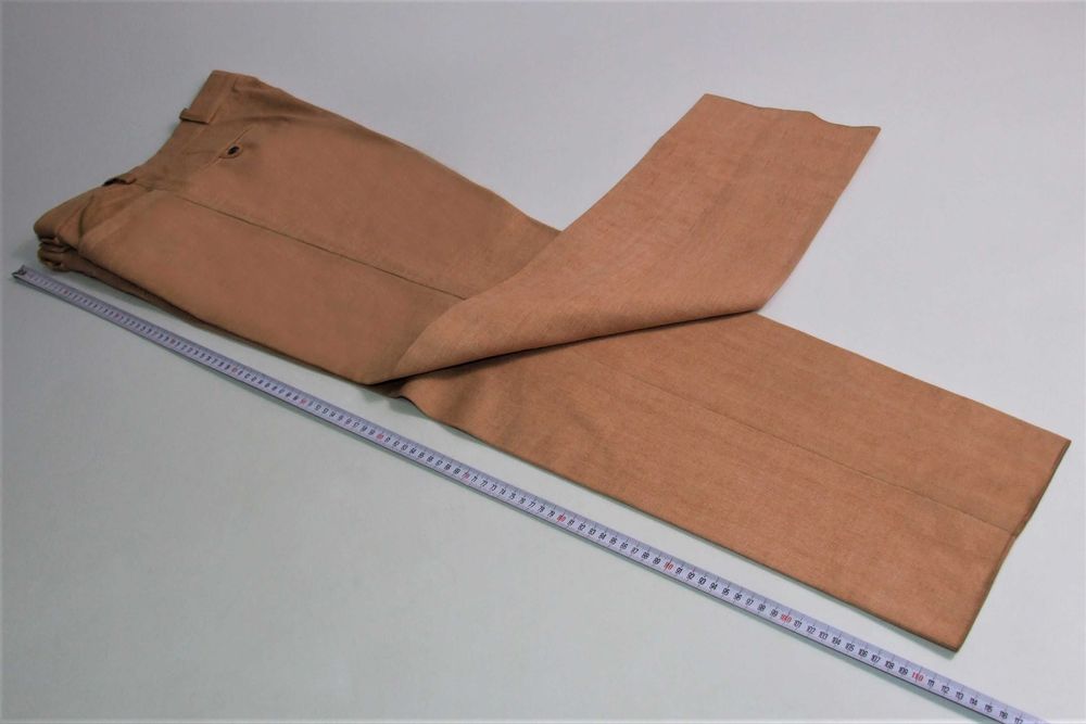 Costum barbati (sacou si pantalon) mas. 48, model deosebit