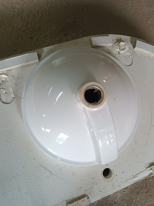 Плот от технически камък с мивка