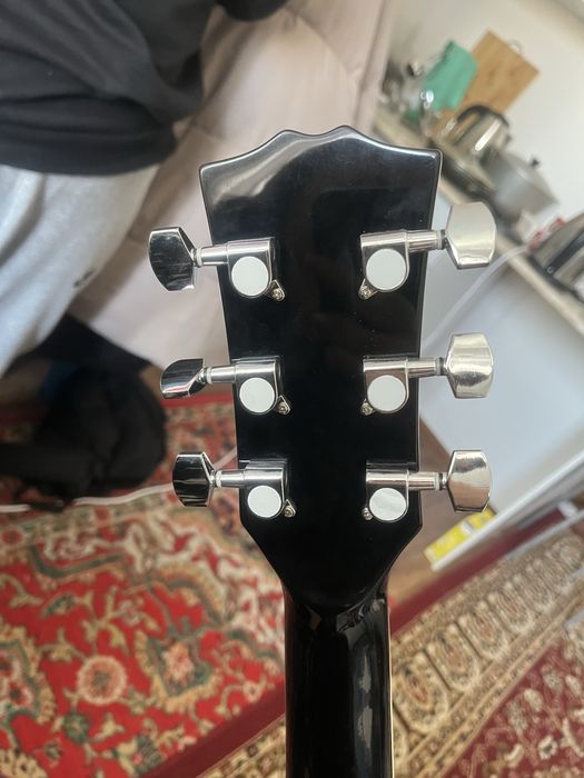 Продается гитара